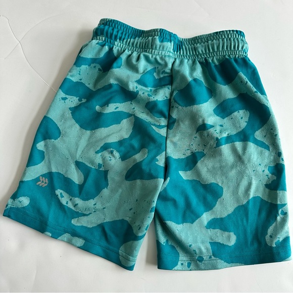 All In Motion Shorts - Picture 5 of 6